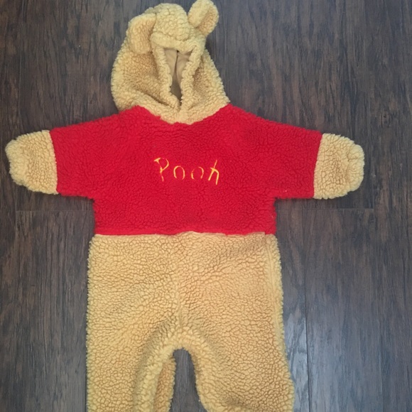 Winnie the Pooh costume - Picture 1 of 3